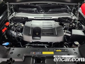 Land Rover Defender 110 P400 X 2025 года из Южной Кореи