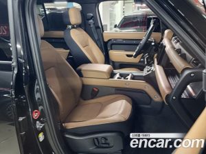 Land Rover Defender 110 P400 X 2025 года из Южной Кореи