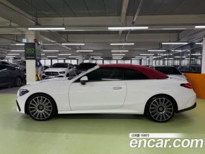 Mercedes-Benz CLE-Class CLE450 4MATIC Cabriolet 2024 года из Южной Кореи