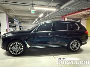 BMW X7 xDrive 40i Design Pure Excellence 7-Seater 2025 года из Южной Кореи