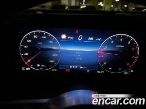 Mercedes-Benz GLC-Class GLC300 4MATIC Avantgarde 2025 года из Южной Кореи