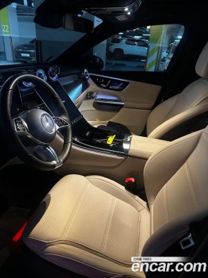 Mercedes-Benz GLC-Class GLC300 4MATIC Avantgarde 2025 года из Южной Кореи