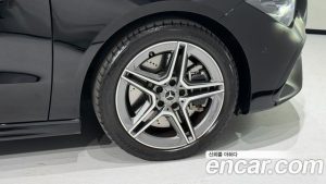 Mercedes-Benz CLA-Class CLA250 4MATIC 2025 года из Южной Кореи