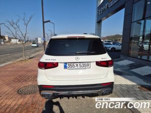 Mercedes-Benz GLB-Class GLB250 4MATIC 2023 года из Южной Кореи