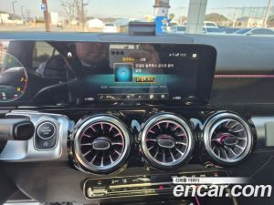 Mercedes-Benz GLB-Class GLB250 4MATIC 2023 года из Южной Кореи