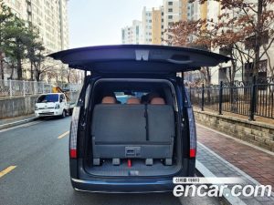 Hyundai Staria Lounge 9-Seater 2025 года из Южной Кореи