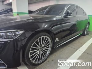 Mercedes-Benz S-Class S500L 4MATIC 2023 года из Южной Кореи
