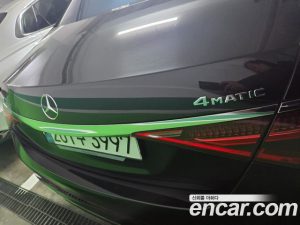 Mercedes-Benz S-Class S500L 4MATIC 2023 года из Южной Кореи