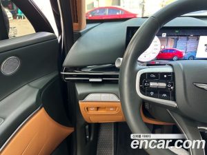 Genesis GV80 2.5T Бензин 2WD 2024 года из Южной Кореи