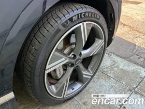 Genesis GV80 2.5T Бензин 2WD 2024 года из Южной Кореи