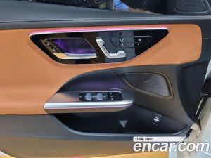 Mercedes-Benz C-Class C200 AMG Line 2025 года из Южной Кореи