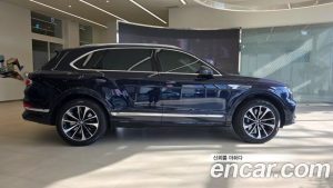 Bentley Bentayga 4.0 V8 Base 2025 года из Южной Кореи