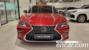 Lexus ES Luxury Plus 2023 года из Южной Кореи