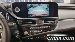 Lexus ES Luxury Plus 2023 года из Южной Кореи