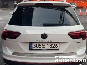 Volkswagen Tiguan 2.0 TDI 4 Prestige 2023 года из Южной Кореи