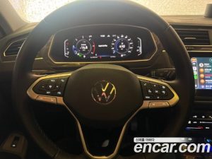 Volkswagen Tiguan 2.0 TDI 4 Prestige 2023 года из Южной Кореи