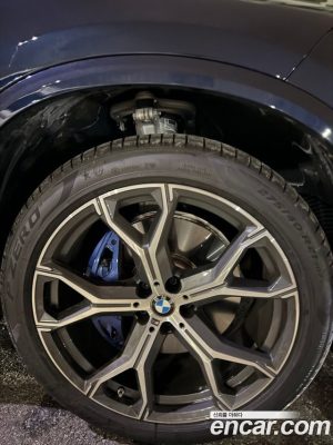 BMW X5 xDrive 40i M Sport 2025 года из Южной Кореи