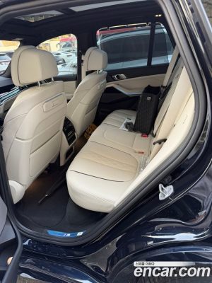 BMW X5 xDrive 40i M Sport 2025 года из Южной Кореи