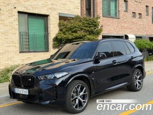 BMW X5 xDrive 40i M Sport 2025 года из Южной Кореи