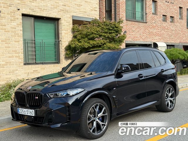 BMW X5 xDrive 40i M Sport 2025 года из Кореи