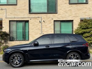 BMW X5 xDrive 40i M Sport 2025 года из Южной Кореи