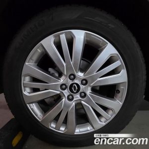 Renault-KoreaSamsung QM6 2.0 GDe Premiere 2WD 2022 года из Южной Кореи