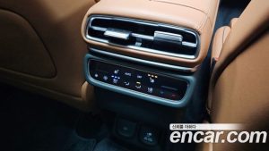 Genesis GV80 2.5T Бензин AWD 2024 года из Южной Кореи