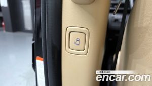 Hyundai Staria Tourer 11-Seater 2024 года из Южной Кореи