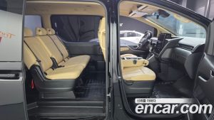 Hyundai Staria Tourer 11-Seater 2024 года из Южной Кореи