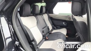 Land Rover Discovery P360 R-Dynamic SE 2023 года из Южной Кореи