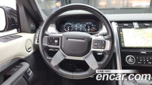 Land Rover Discovery P360 R-Dynamic SE 2023 года из Южной Кореи
