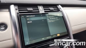 Land Rover Discovery P360 R-Dynamic SE 2023 года из Южной Кореи
