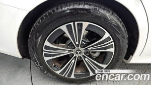 Mercedes-Benz E-Class E200 Avantgarde 2024 года из Южной Кореи
