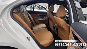 Mercedes-Benz E-Class E300 4MATIC Exclusive 2026 года из Южной Кореи