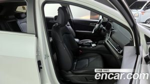 Kia Sportage Бензин 1.6 Turbo 2WD 2024 года из Южной Кореи