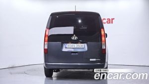 Hyundai Staria HEV 1.6 Wagon 5 2025 года из Южной Кореи