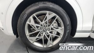 Genesis GV70 2.5T Бензин AWD 2024 года из Южной Кореи