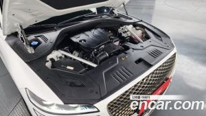 Genesis GV70 2.5T Бензин AWD 2024 года из Южной Кореи