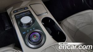 Genesis GV70 2.5T Бензин AWD 2024 года из Южной Кореи