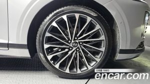 Hyundai Grandeur Calligraphy 2024 года из Южной Кореи
