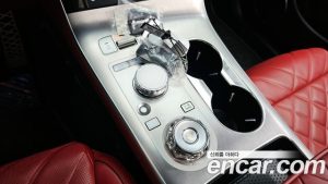 Genesis GV70 2.5T Бензин AWD 2025 года из Южной Кореи