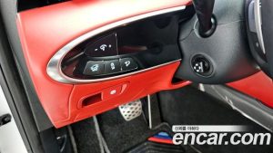 Genesis GV70 2.5T Бензин AWD 2025 года из Южной Кореи