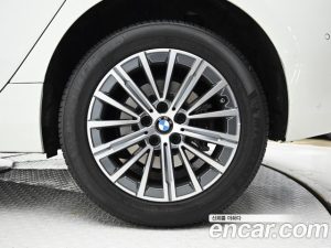 BMW 2-Series 220i Luxury 2025 года из Южной Кореи