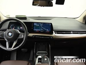BMW 2-Series 220i Luxury 2025 года из Южной Кореи