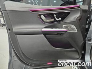 Mercedes-Benz EQE EQE350 4MATIC 2024 года из Южной Кореи