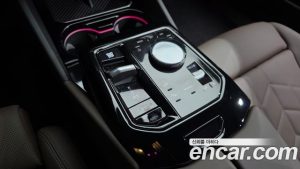 BMW 5-Series 520i M Sport 2025 года из Южной Кореи