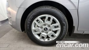 Hyundai Staria Tourer 11-Seater 2025 года из Южной Кореи