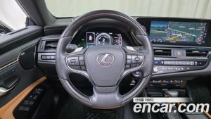 Lexus ES Executive 2022 года из Южной Кореи