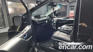 Hyundai Staria Wagon 5 2025 года из Южной Кореи