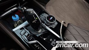 BMW 5-Series M550i xDrive 2023 года из Южной Кореи